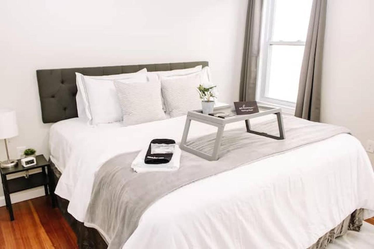 Apartamento 5br Triple Decker - 15 Mins To City *